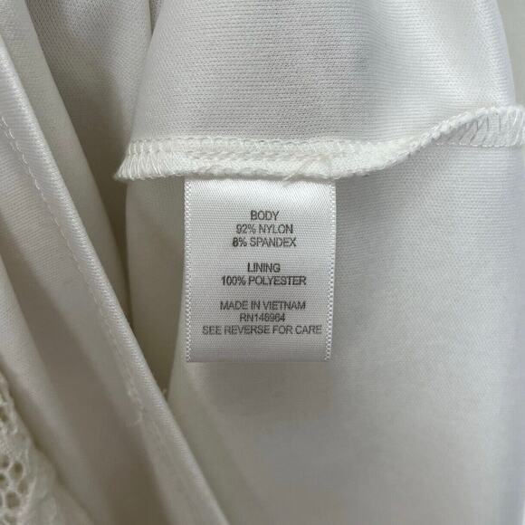 Signature By Robbie Bee | Short Sleeve Lace Assymetrical Trapeze Dress Petite M - Picture 4 of 7